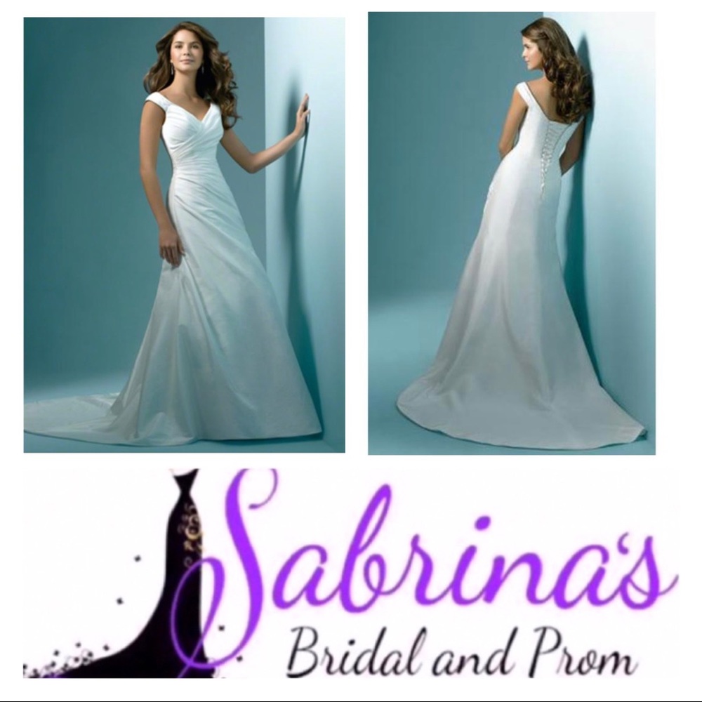 Alfred Angelo - Style 1148-Size 10- Diamond White
